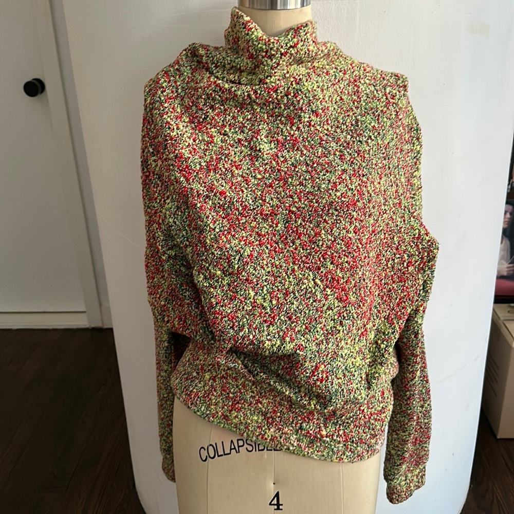 Anntian Sweater size small